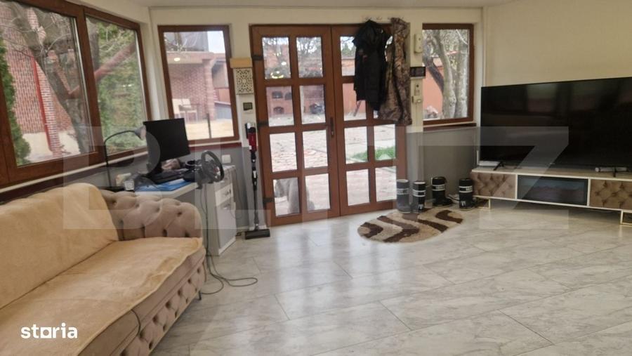 Casă cu 4 camere cu Piscina în Baciu