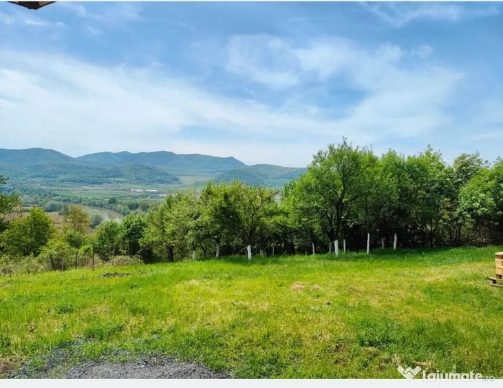 Teren de 1550 mp, în Șoimuș
