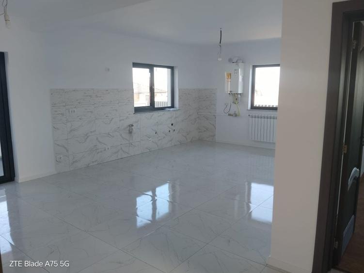 Casă cu 3 camere în Central