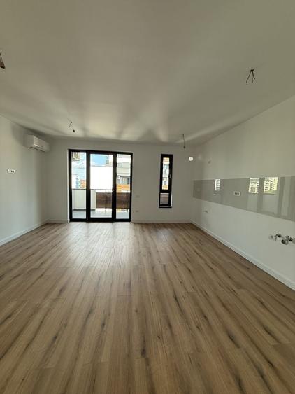 Apartament cu 3 camere nedecomandat în Nord