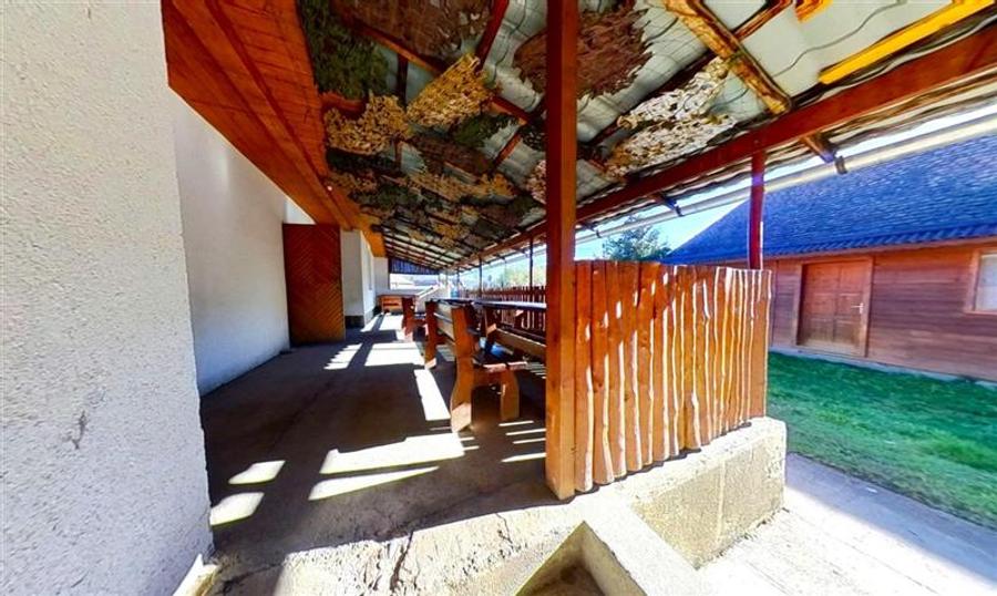 Casă individuală cu 11 camere cu Teren 1000 Mp în Bereni