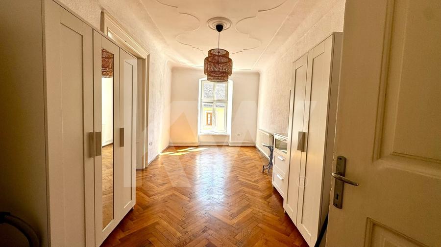 Apartament cu 2 camere decomandat, mobilat în Ultracentral