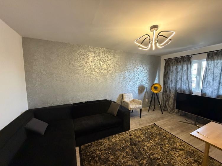 Apartament 2 camere decomandat Bulevardul Bucuresti - 1