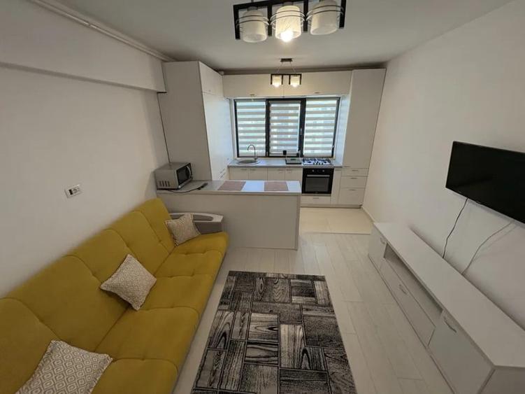 Apartament cu 2 camere semidecomandat în Cug