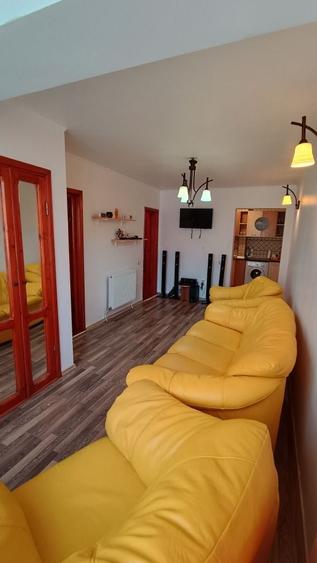 Apartament cu 2 camere semidecomandat în Hipodrom