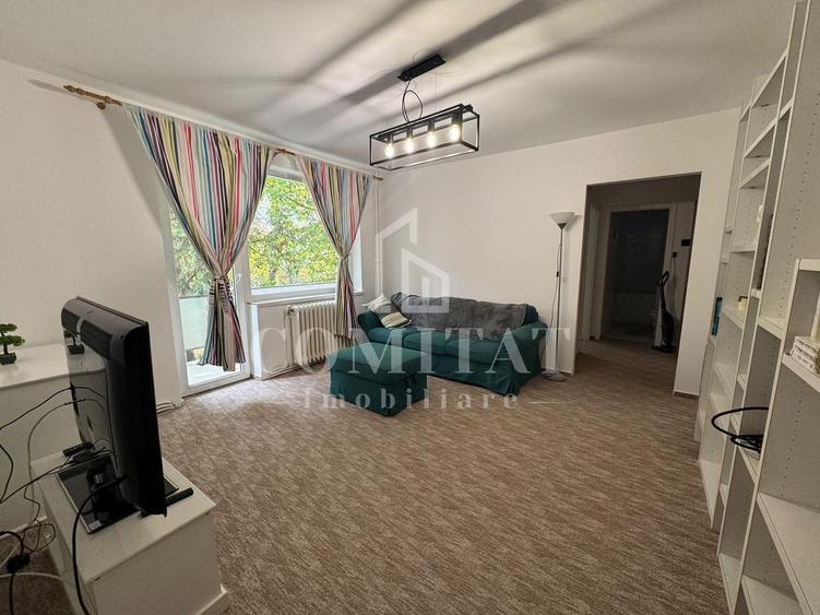 Apartament cu 3 camere semidecomandat, mobilat în Gheorgheni