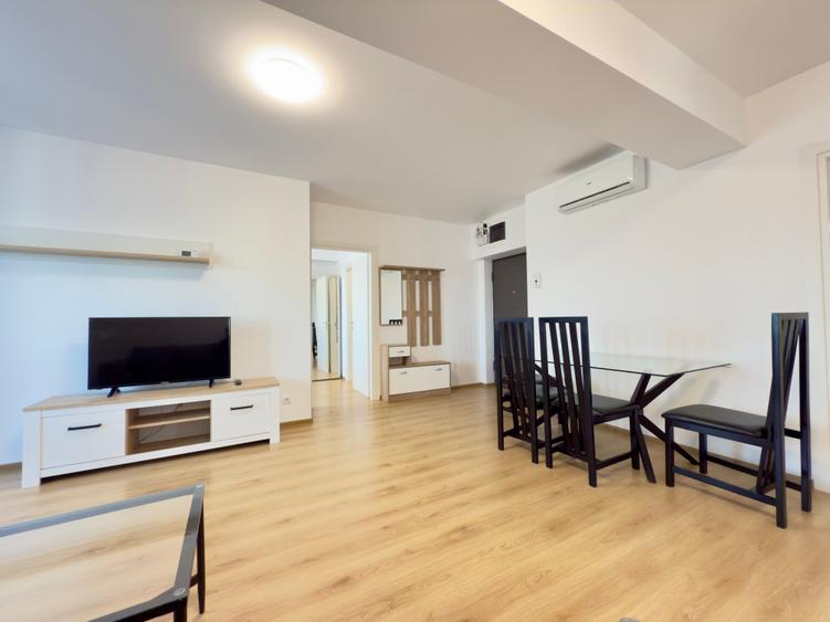 Apartament cu 3 camere semidecomandat, mobilat în Unirii