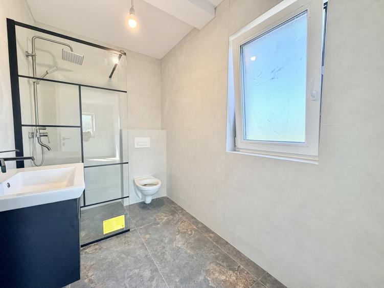 Duplex cu 4 camere cu Canalizare în Moșnița Nouă