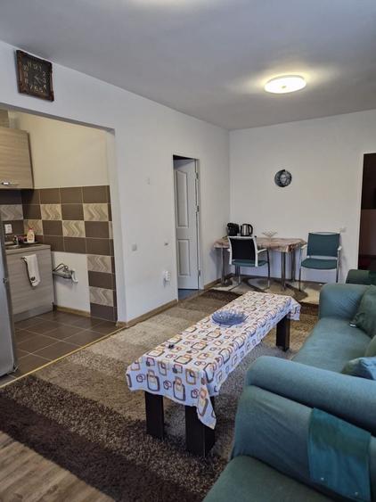 Apartament cu 2 camere decomandat în Florești
