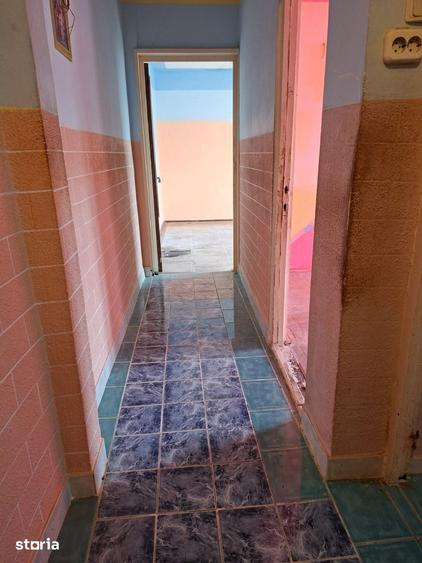 Apartament cu 3 camere semidecomandat în Central