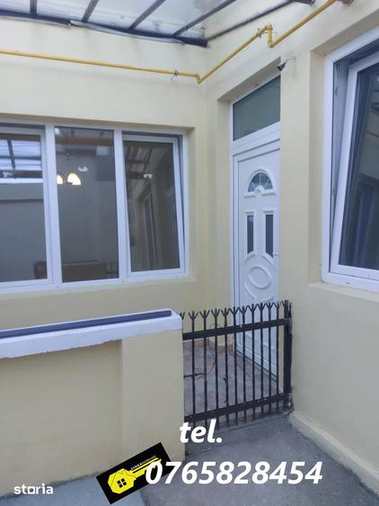 Casă cu 3 camere cu Teren 425 Mp în Central