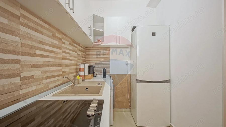 Apartament cu 4 camere semidecomandat, mobilat în Drumul Poienii