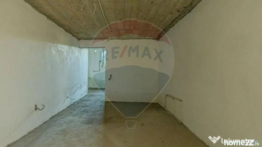 Casă cu 7 camere cu Teren 1322 Mp în Bunloc
