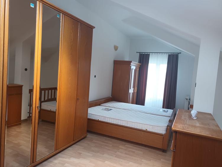 Apartament cu 2 camere decomandat în Universității