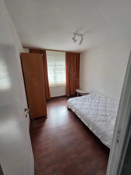 Apartament cu 3 camere decomandat în Lotus