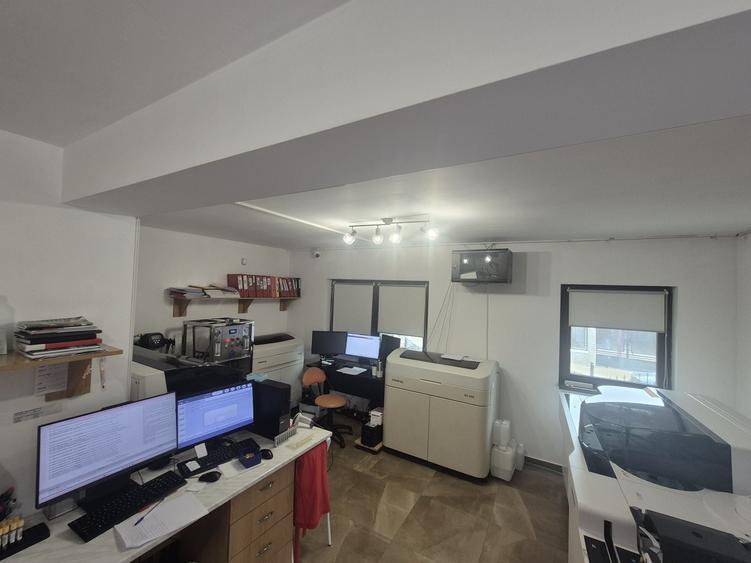 Spațiu comercial, de 100 mp, în Central