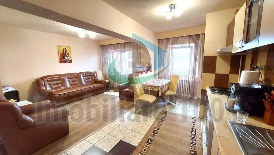 Apartament cu 3 camere decomandat în Vasile Alecsandri