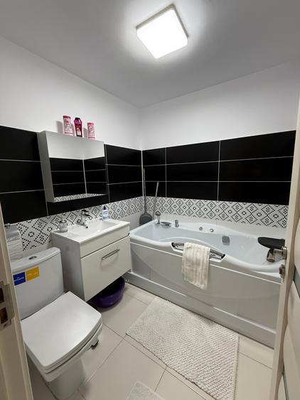 Apartament cu 3 camere decomandat în Militari