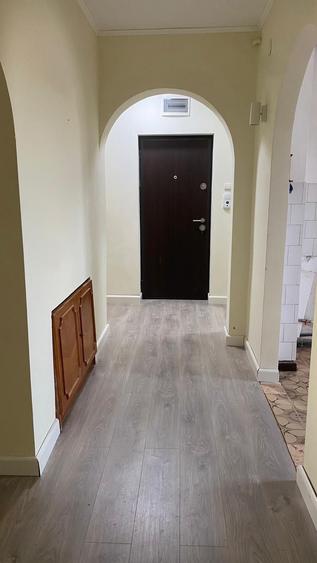 Apartament cu 3 camere decomandat în Porolissum