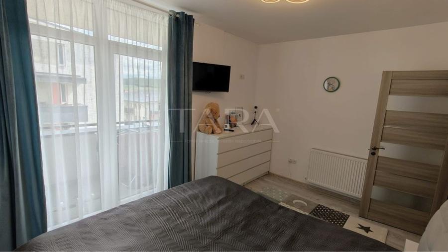 Apartament cu 3 camere decomandat în Baciu