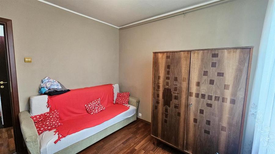 Apartament cu 3 camere decomandat, mobilat în Brâncoveanu