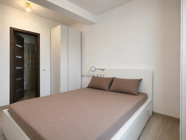 Duplex cu 6 camere cu Canalizare în Domnești