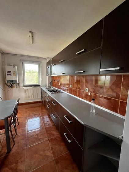 Apartament cu 3 camere decomandat, mobilat în Unirea