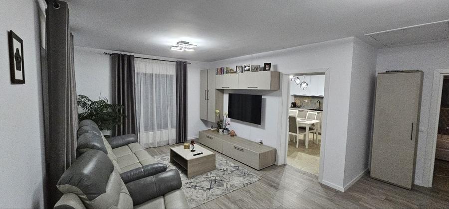 Casă cu 3 camere în Hemeiuș