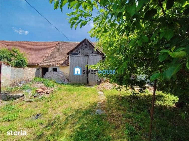 Casă cu 3 camere cu Teren 1250 Mp în Beclean