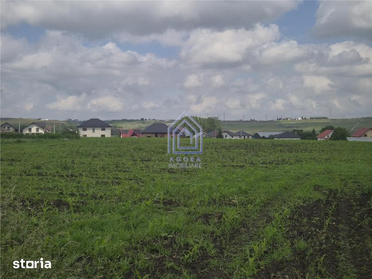 Teren de 400 mp, în Moara