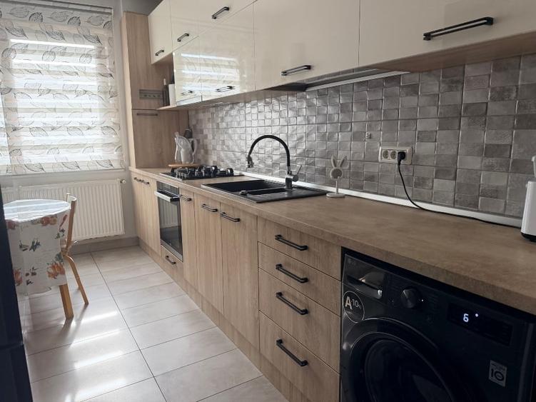 Apartament cu 3 camere decomandat, mobilat în Fundeni