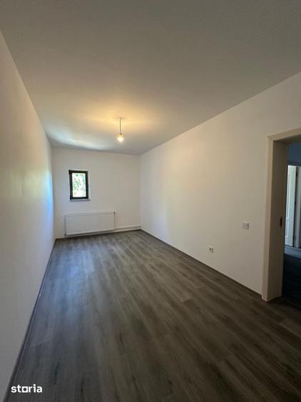 Apartament cu 4 camere în Otopeni