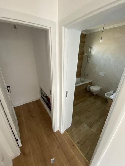 Casă cu 4 camere în Dancu