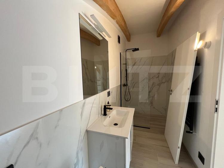 Birou, de 356 mp, în Borhanci