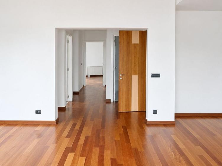 Penthouse cu 3 camere decomandat, mobilat în Primăverii