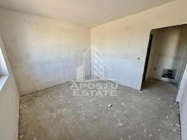 Apartament cu 3 camere semidecomandat în Calea Urseni