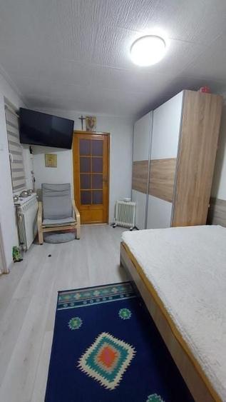 Casă individuală cu 5 camere cu Canalizare în Gheorghe Doja