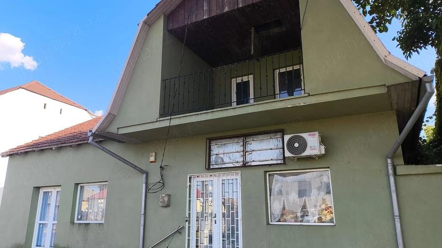 Casă cu 5 camere cu Teren 274 Mp în Teremia Mare