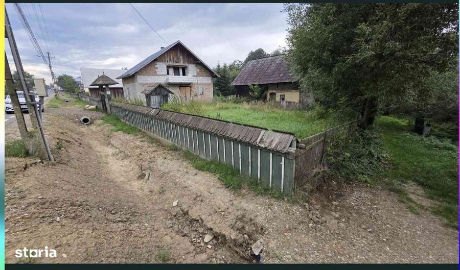 Casă cu 4 camere cu Teren 1500 Mp în Horodnic