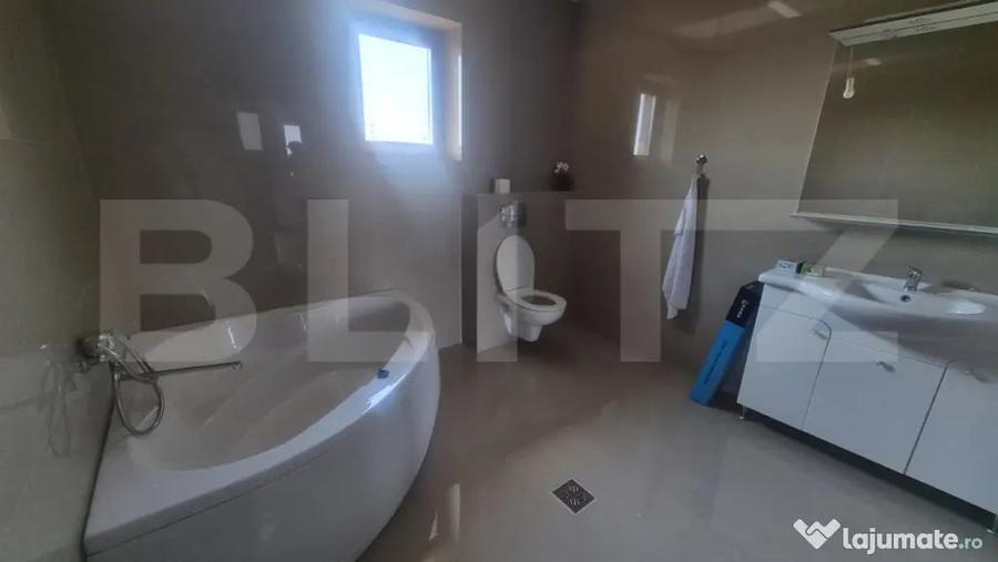 Casă cu 3 camere cu Teren 950 Mp în Central
