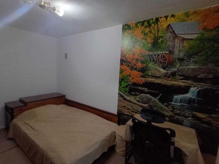 Apartament cu 3 camere semidecomandat în Brâncoveanu