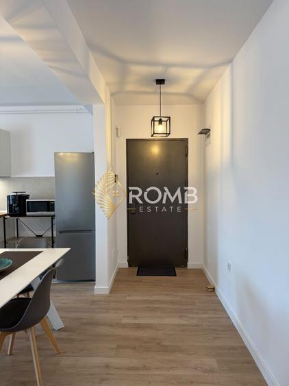 Apartament cu 2 camere semidecomandat, mobilat în Florești