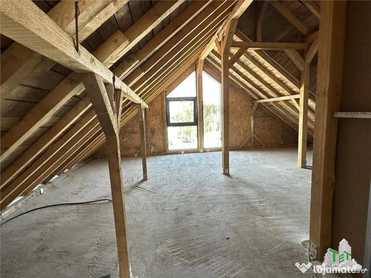 Casă cu 5 camere cu Teren 407 Mp în Ciorogârla