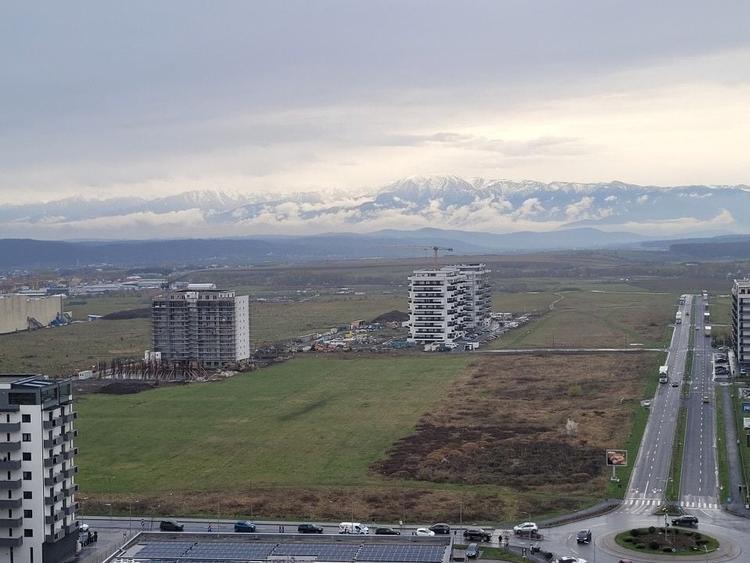 Apartament cu 3 camere decomandat, mobilat în Mihai Viteazul