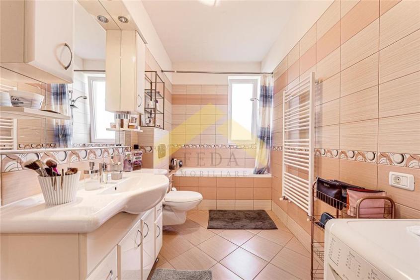 Apartament de inchiriat ansamblul Bermo, zona Banu Maracine - 4