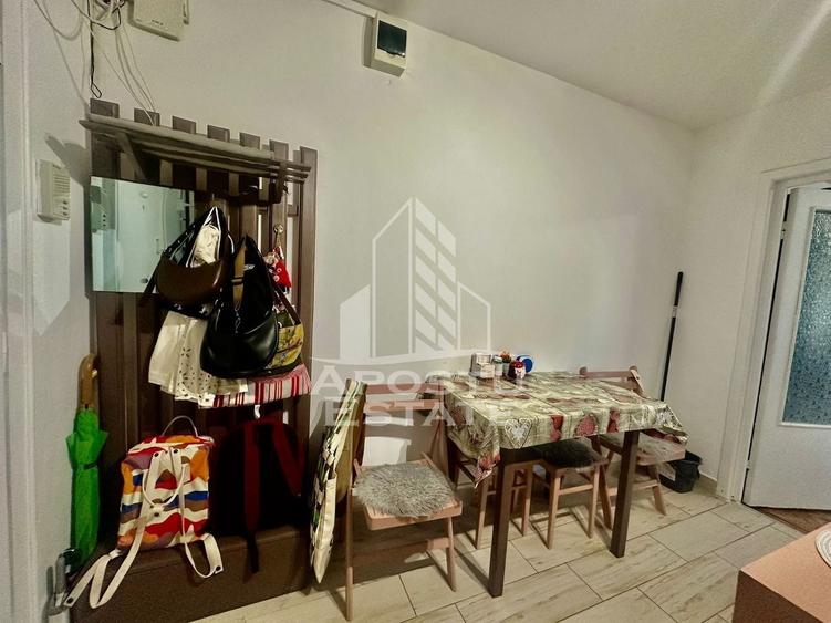 Garsonieră decomandată, mobilată în Dâmbovița