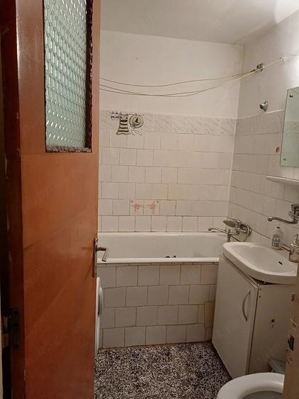 Apartament cu 2 camere decomandat în Crângași