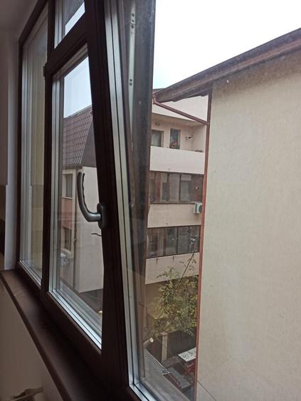 Apartament cu 2 camere semidecomandat, mobilat în Nord-Vest