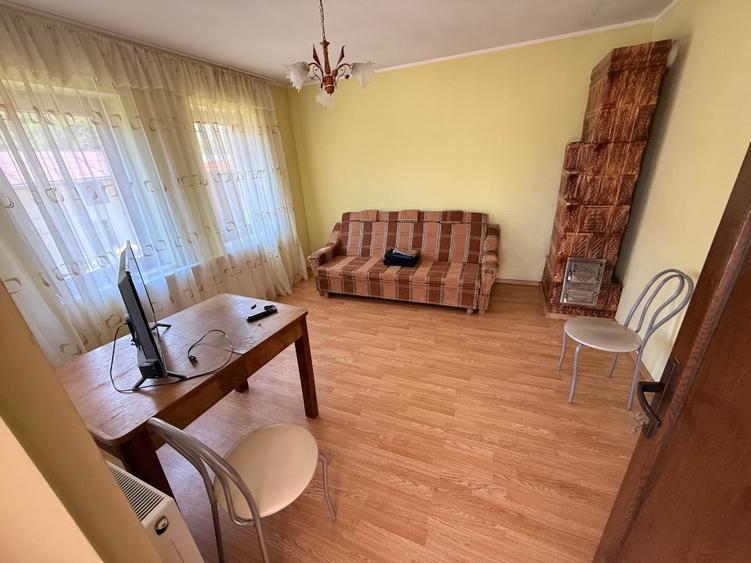 Casă individuală cu 5 camere cu Canalizare în Lerești