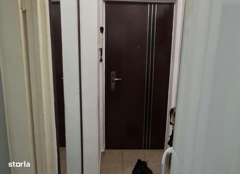 Garsonieră decomandată în Metalurgie